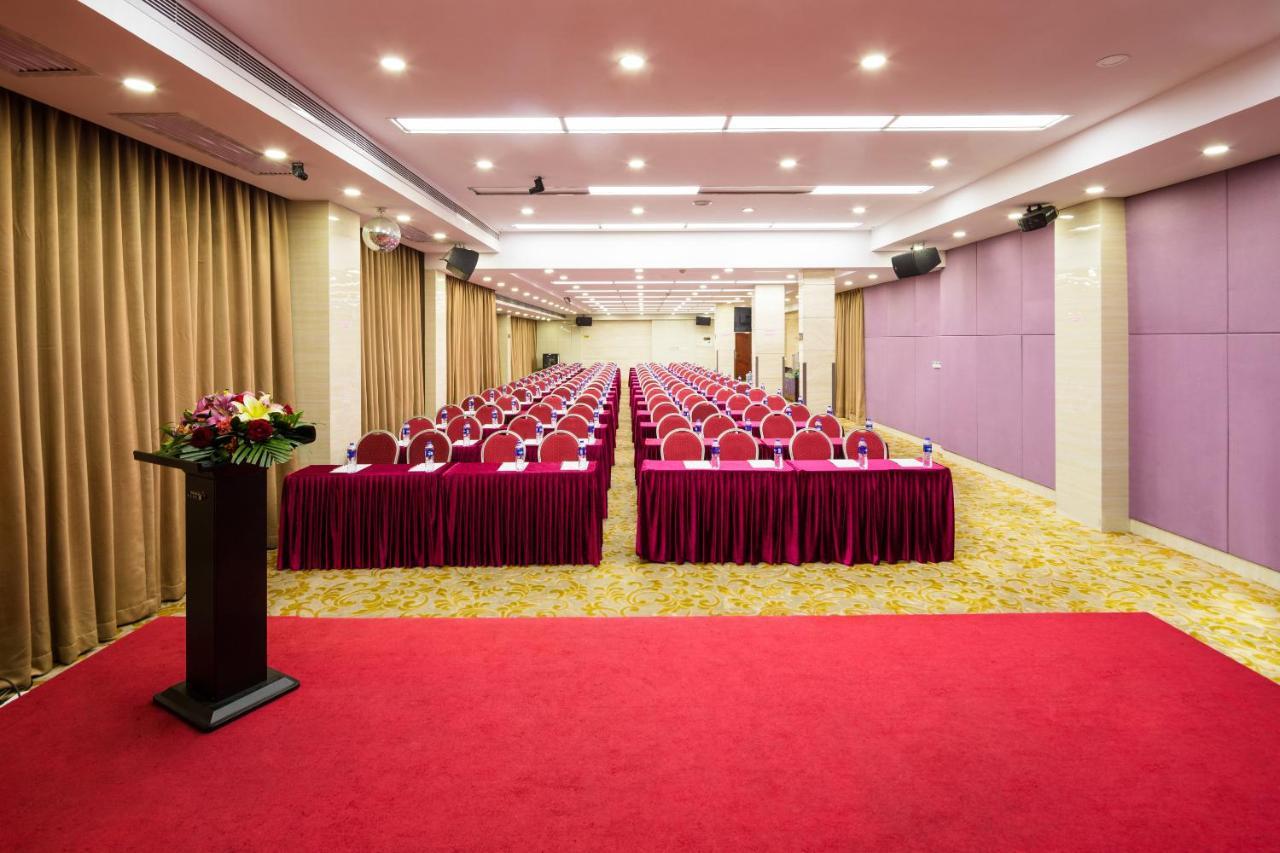 Gorgeous Hotel Гуанчжоу Экстерьер фото